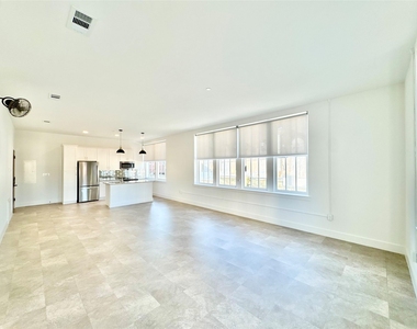2102 Mechanic Street - Photo Thumbnail 1