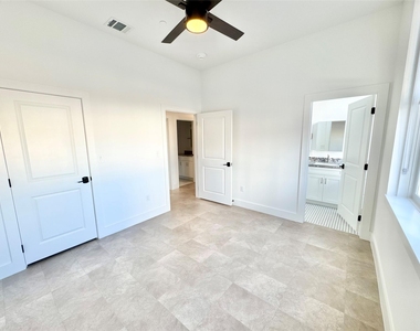 2102 Mechanic Street - Photo Thumbnail 7