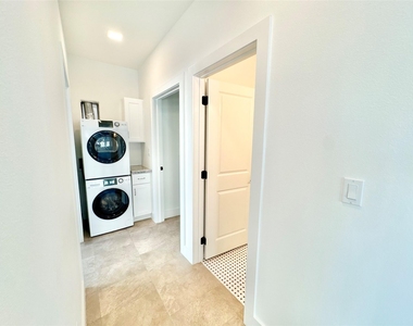 2102 Mechanic Street - Photo Thumbnail 2