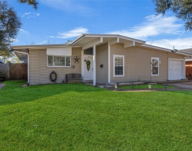 922 Gilpin Street - Photo Thumbnail 1