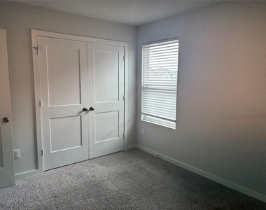 5735 Blue Grama Drive - Photo Thumbnail 20
