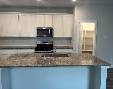 5735 Blue Grama Drive - Photo Thumbnail 17