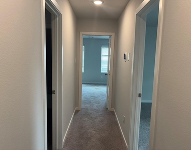 5735 Blue Grama Drive - Photo Thumbnail 21