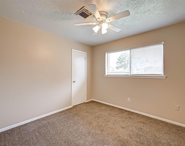 4739 Parkland Street Street - Photo Thumbnail 23