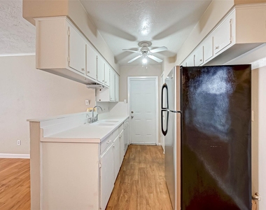4739 Parkland Street Street - Photo Thumbnail 15