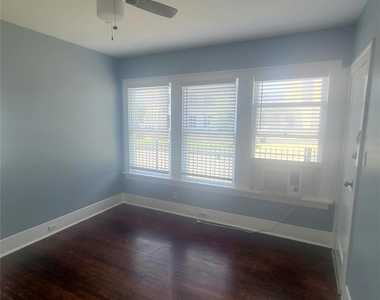 4414 Woodside Street - Photo Thumbnail 2