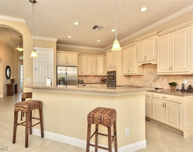 7755 Martino Circle - Photo Thumbnail 7