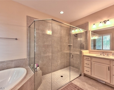 7755 Martino Circle - Photo Thumbnail 14