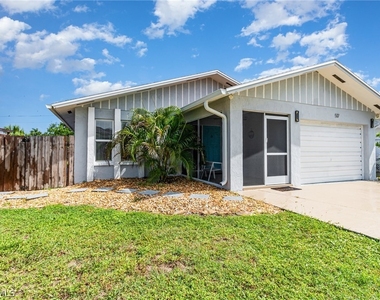 517 98th Avenue N - Photo Thumbnail 2