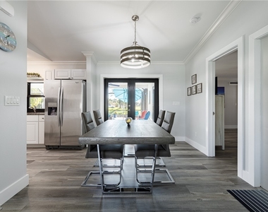 1932 Se 9th Terrace - Photo Thumbnail 20