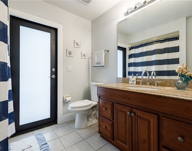 1932 Se 9th Terrace - Photo Thumbnail 26