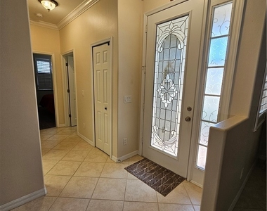 10518 Avila Circle - Photo Thumbnail 15
