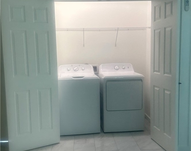 4734 22nd Street Sw - Photo Thumbnail 9