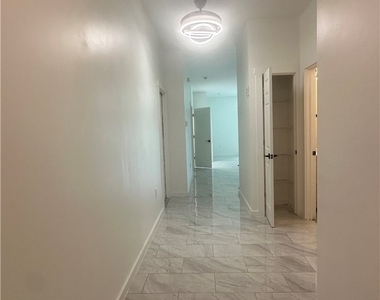4734 22nd Street Sw - Photo Thumbnail 5