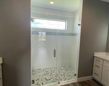 610 Floyd Avenue S - Photo Thumbnail 12
