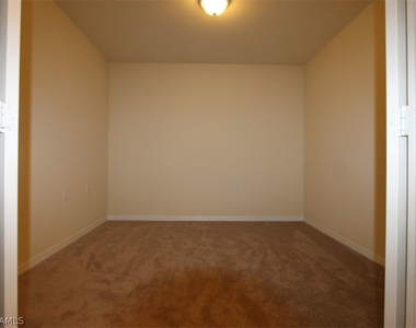 9051 Gervais Circle - Photo Thumbnail 20