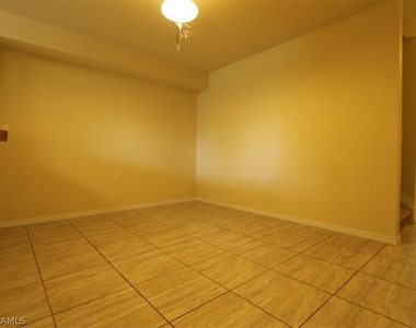 9051 Gervais Circle - Photo Thumbnail 13