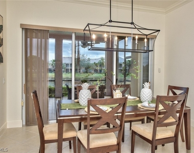 9242 Tesoro Lane - Photo Thumbnail 4