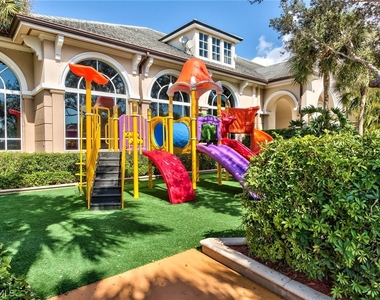 9242 Tesoro Lane - Photo Thumbnail 40