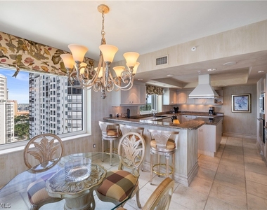 8231 Bay Colony Drive - Photo Thumbnail 12