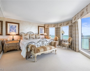 8231 Bay Colony Drive - Photo Thumbnail 17
