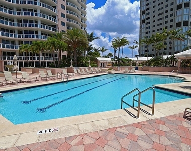 8231 Bay Colony Drive - Photo Thumbnail 29