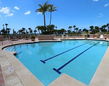 8231 Bay Colony Drive - Photo Thumbnail 30