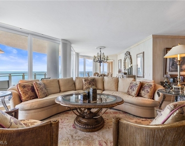8231 Bay Colony Drive - Photo Thumbnail 7
