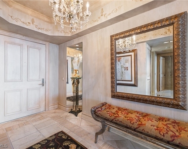 8231 Bay Colony Drive - Photo Thumbnail 4