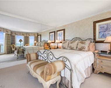 8231 Bay Colony Drive - Photo Thumbnail 18