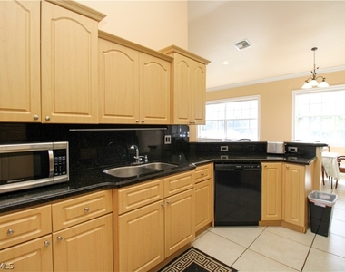 2310 2nd Avenue Se - Photo Thumbnail 17