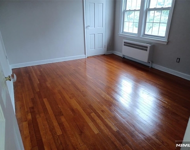 190 Millburn - Photo Thumbnail 5