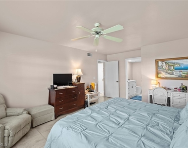 153 Bristol Lane - Photo Thumbnail 19