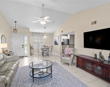 153 Bristol Lane - Photo Thumbnail 10
