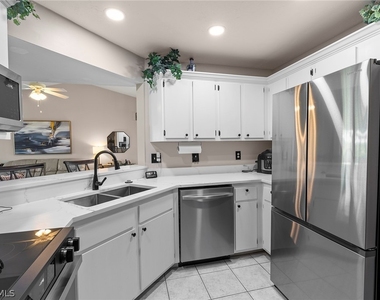 153 Bristol Lane - Photo Thumbnail 7