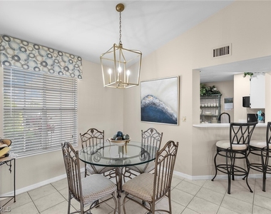 153 Bristol Lane - Photo Thumbnail 5