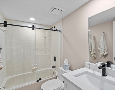 153 Bristol Lane - Photo Thumbnail 17