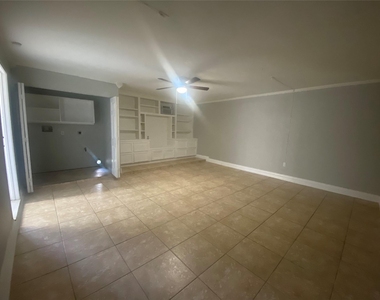 14007 Oleoke Lane - Photo Thumbnail 17