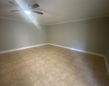 14007 Oleoke Lane - Photo Thumbnail 16