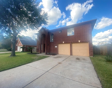 14007 Oleoke Lane - Photo Thumbnail 1