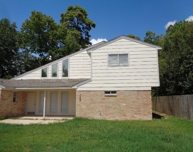 11815 Gardenglen Drive - Photo Thumbnail 10