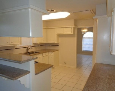 11815 Gardenglen Drive - Photo Thumbnail 7