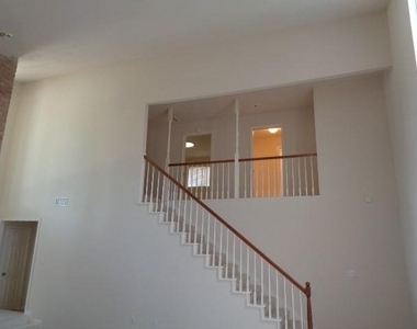 11815 Gardenglen Drive - Photo Thumbnail 4