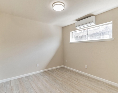 6815 Beachwood Street - Photo Thumbnail 16