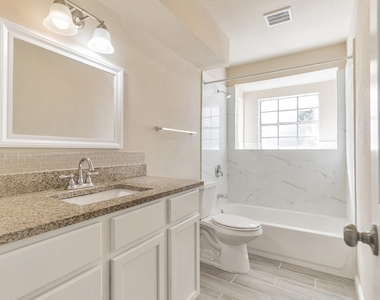6815 Beachwood Street - Photo Thumbnail 13