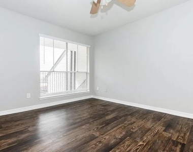 4400 Memorial Drive - Photo Thumbnail 15