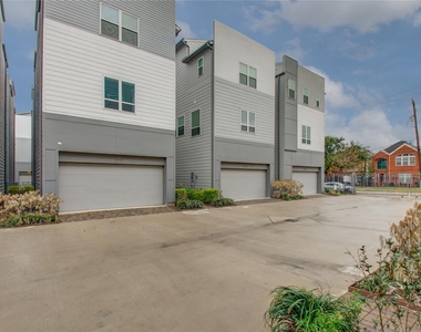 2717 Eado Grove Lane - Photo Thumbnail 26