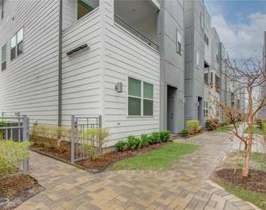 2717 Eado Grove Lane - Photo Thumbnail 6