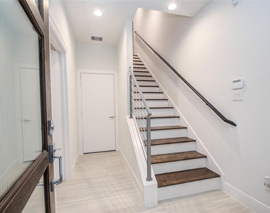 2717 Eado Grove Lane - Photo Thumbnail 8