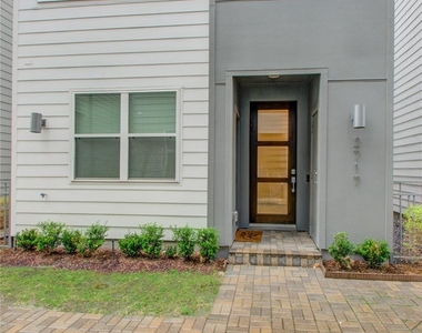 2717 Eado Grove Lane - Photo Thumbnail 5